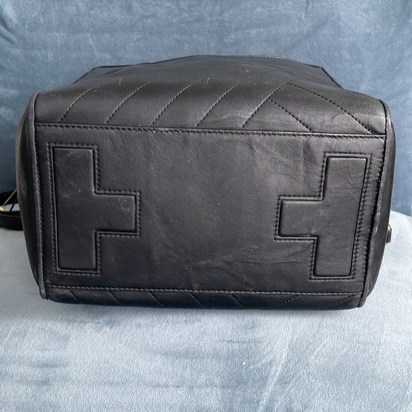 Tory Burch Alexa Satchel In Black Leather with Gold Accents - Picture 10 of 11